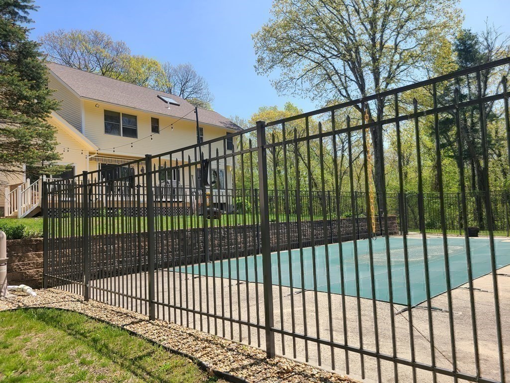 103 Burbank Road Sutton, MA 01590 - Photo 32 of 36 a view of a balcony