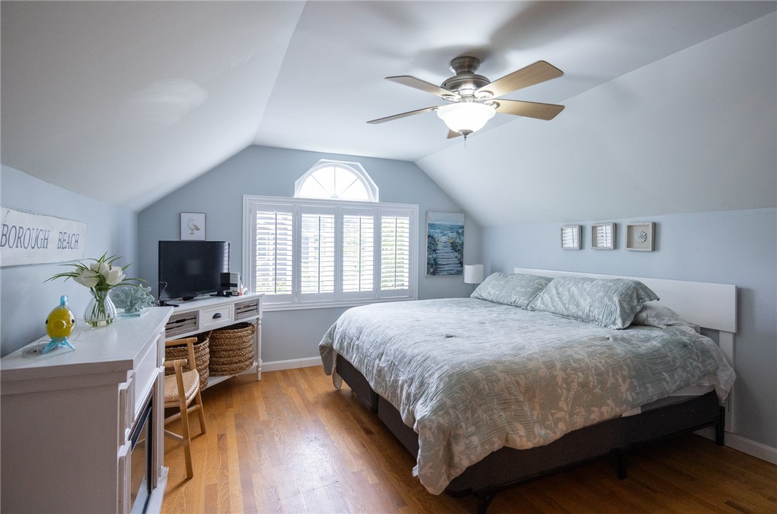 35 Sachem Road Narragansett, RI 02882 - Photo 16 of 37