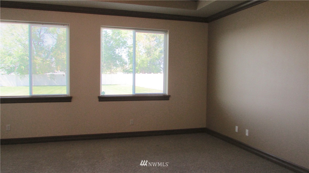 3008 Valley Road Northeast Moses Lake, WA 98837 - Photo 14 of 25 Gallery Image 14