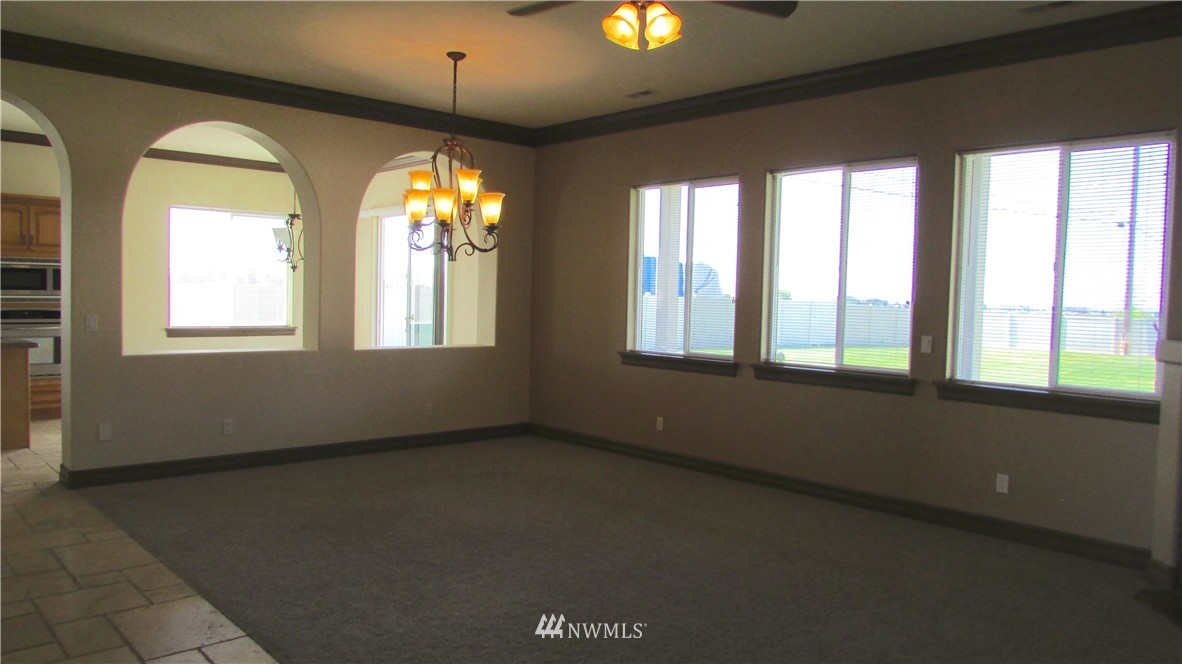 3008 Valley Road Northeast Moses Lake, WA 98837 - Photo 9 of 25 Gallery Image 9