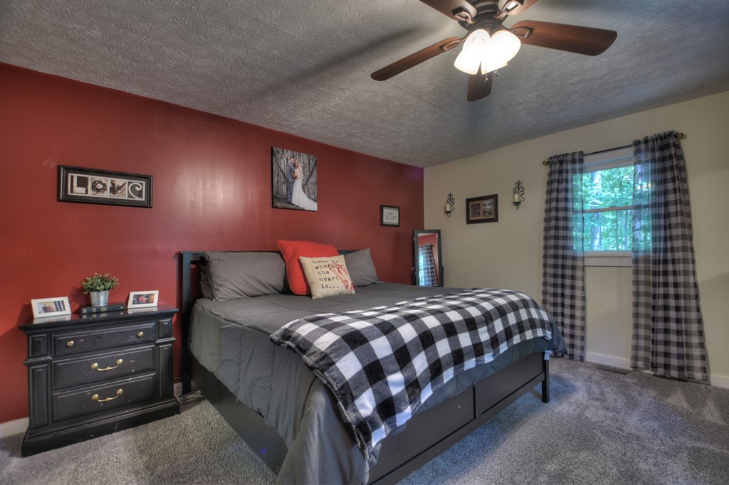 611 Davis Road Blue Ridge, GA 30513 - Photo 11 of 35 Master Bedroom