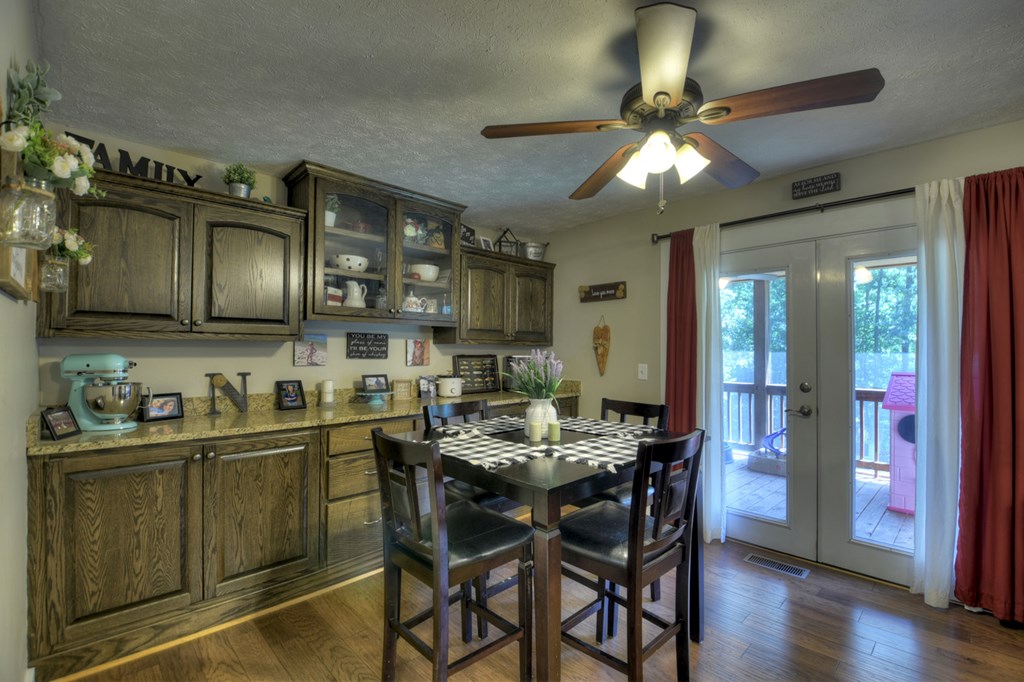 611 Davis Road Blue Ridge, GA 30513 - Photo 9 of 35