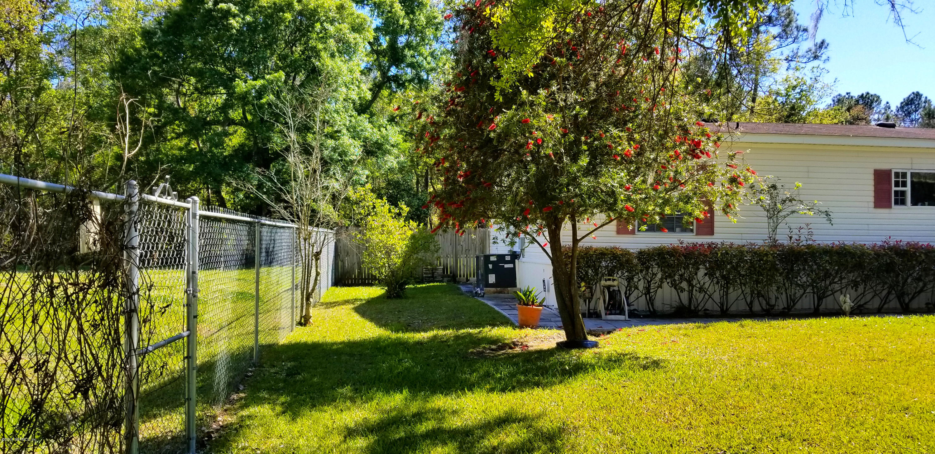 6376 Mockingbird Road Jacksonville, FL 32219 - Photo 3 of 35 Left Side