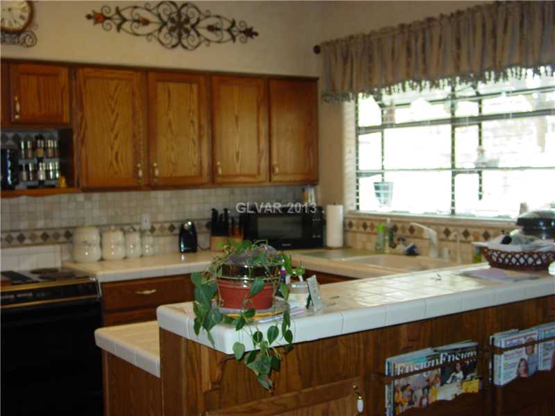 4636 Monument Valley Road Las Vegas, NV 89129 - Photo 3 of 11 Kitchen.