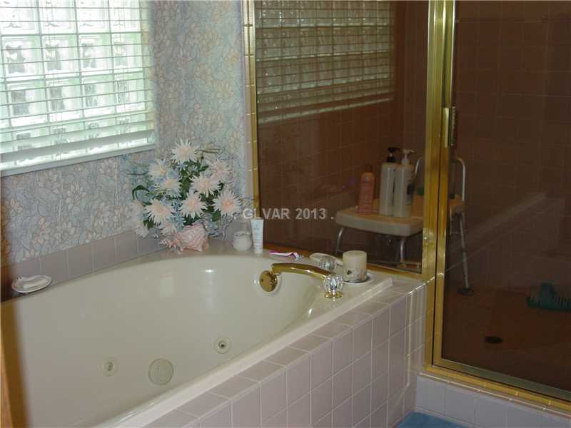 4636 Monument Valley Road Las Vegas, NV 89129 - Photo 8 of 11 Master Bath/Spa.