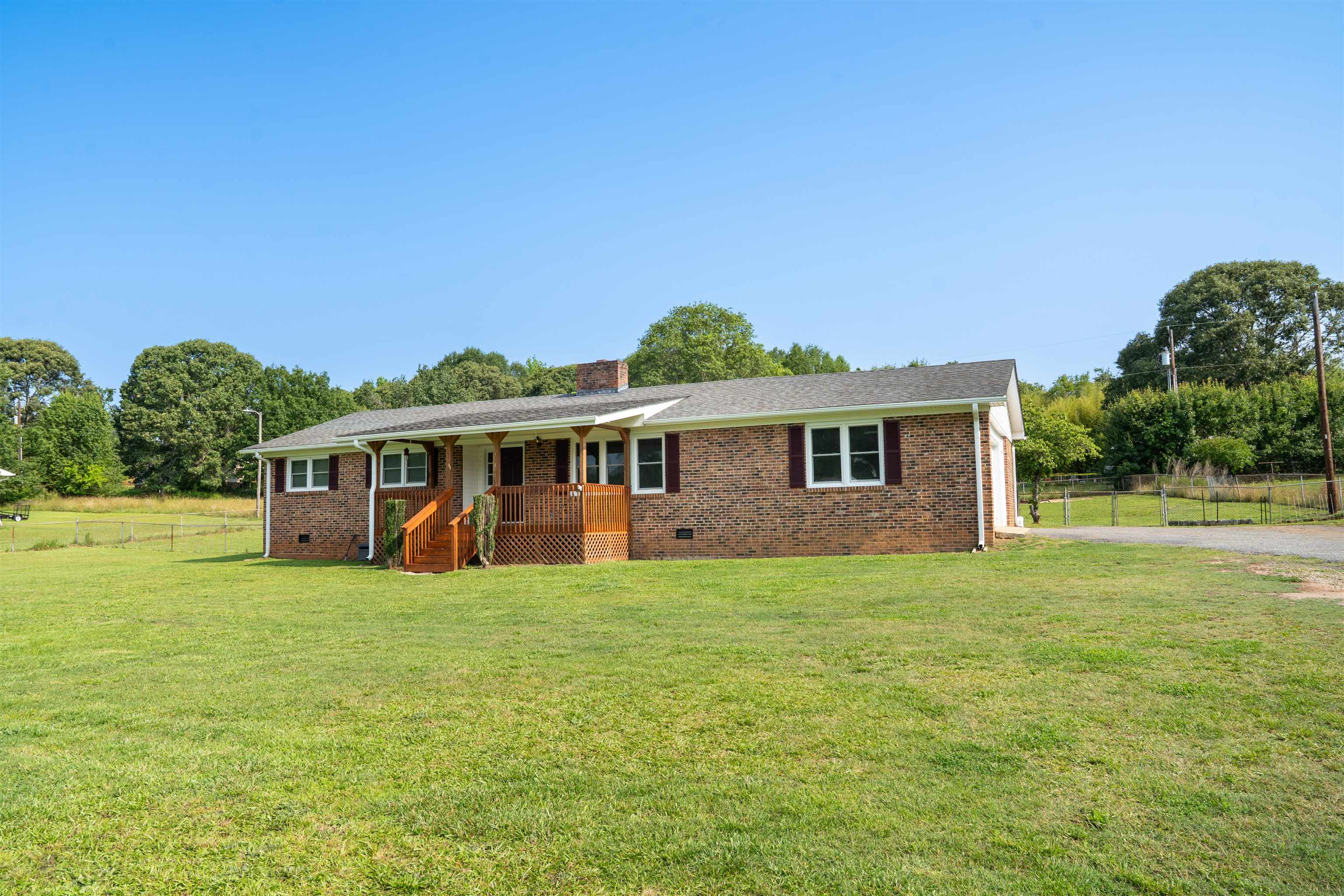 320 Edwards Store Road Inman, SC 29349 - Photo 16 of 34