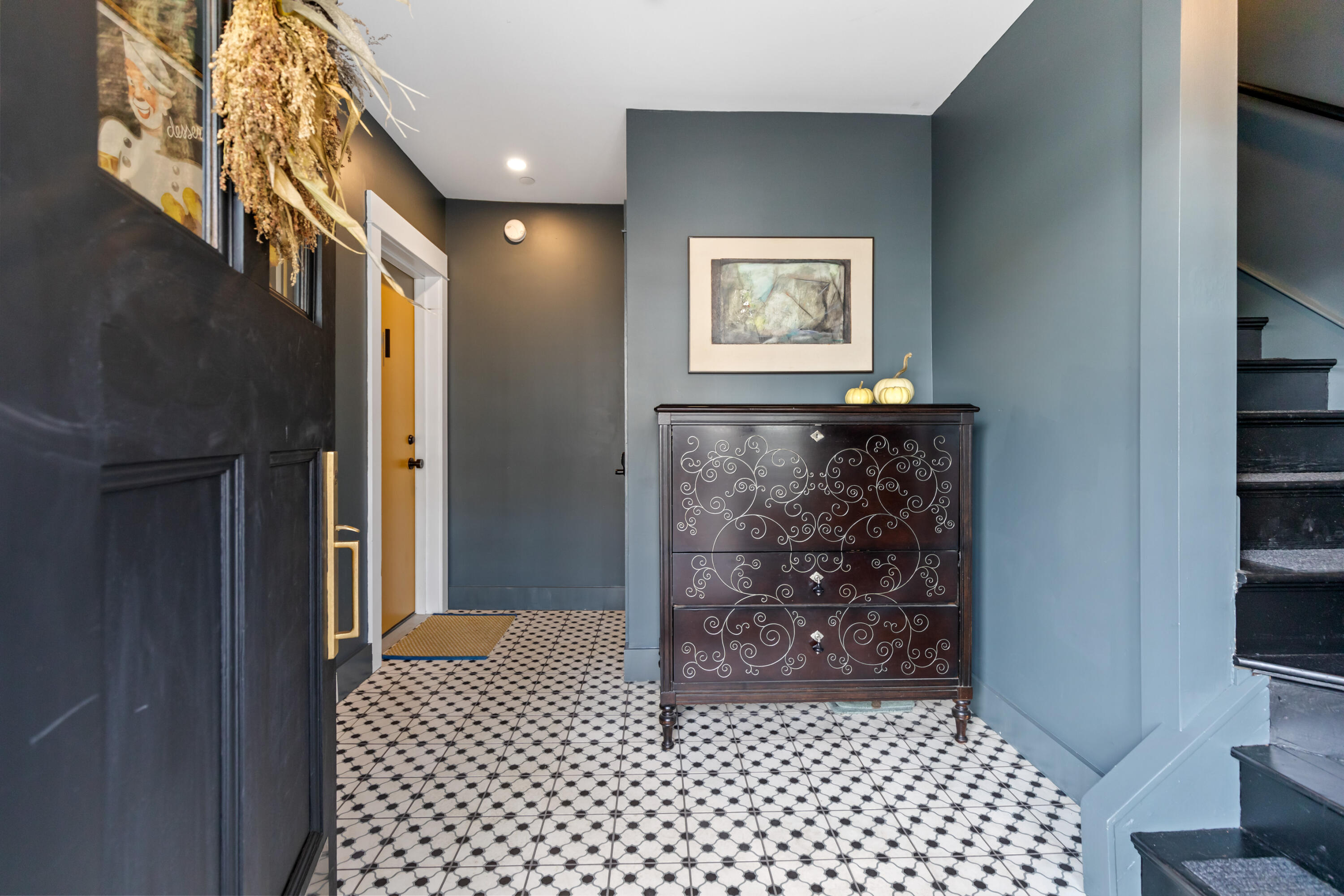 60 Munjoy Street, Unit 1 Portland, ME 04101 - Photo 3 of 37 Entry 1