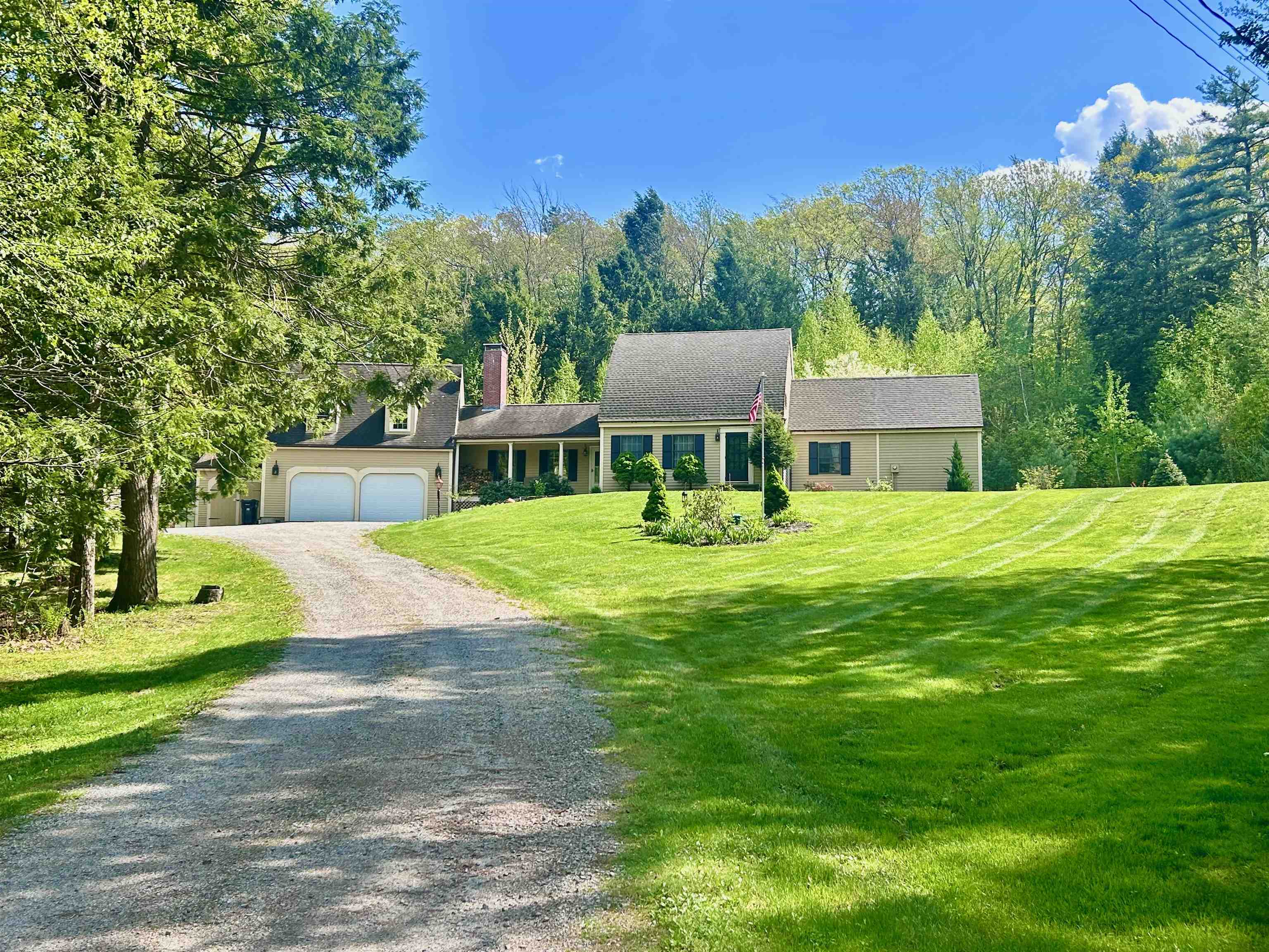 1481 Bennington Road Francestown, NH 03043 - Photo 2 of 60