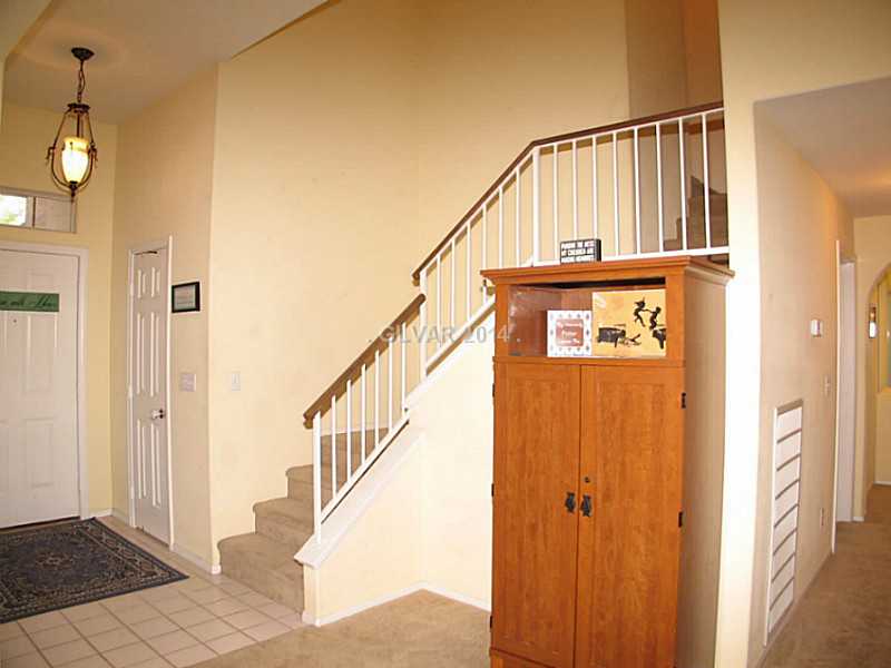 193 Raton Drive Henderson, NV 89074 - Photo 4 of 26 Entry Hall.