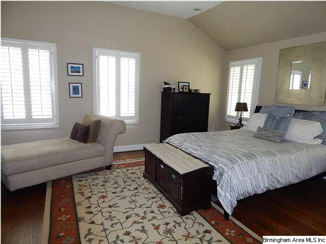 420 Windsor Drive Birmingham, AL 35209 - Photo 6 of 26