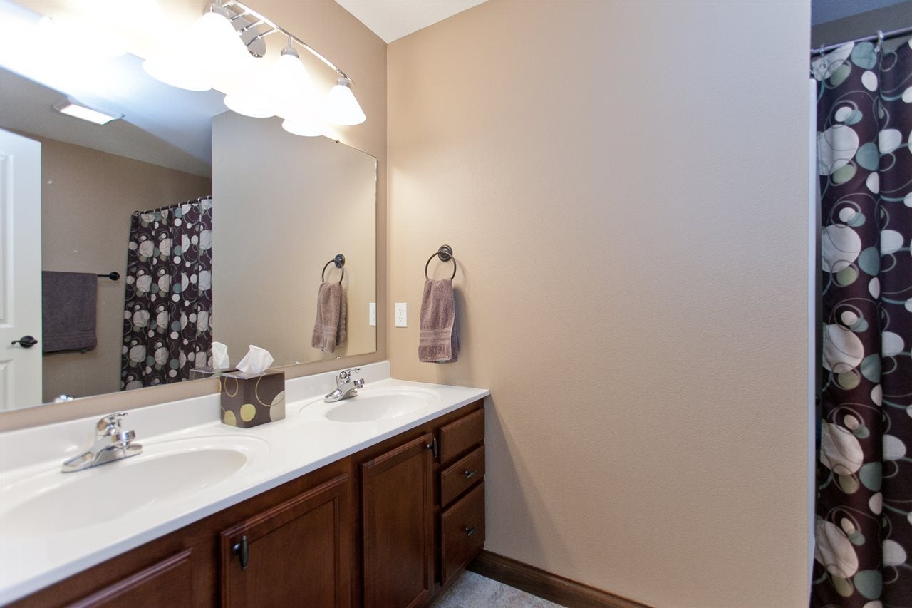 2295 Newcastle Road Marion, IA 52302 - Photo 19 of 24 Gallery Image 19