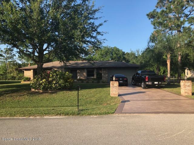 701 Furth Road Northwest Palm Bay, FL 32907 - Photo 3 of 23 IMG_1552