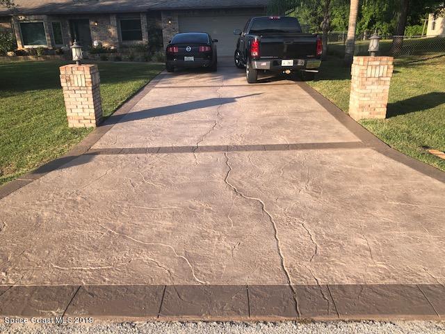701 Furth Road Northwest Palm Bay, FL 32907 - Photo 5 of 23 IMG_1554