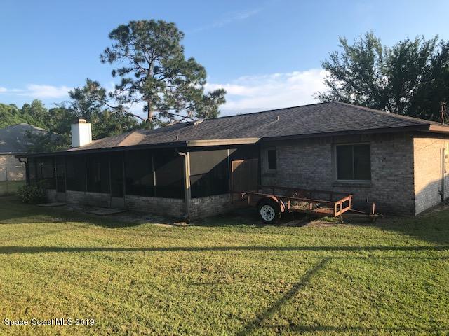 701 Furth Road Northwest Palm Bay, FL 32907 - Photo 8 of 23 IMG_1559