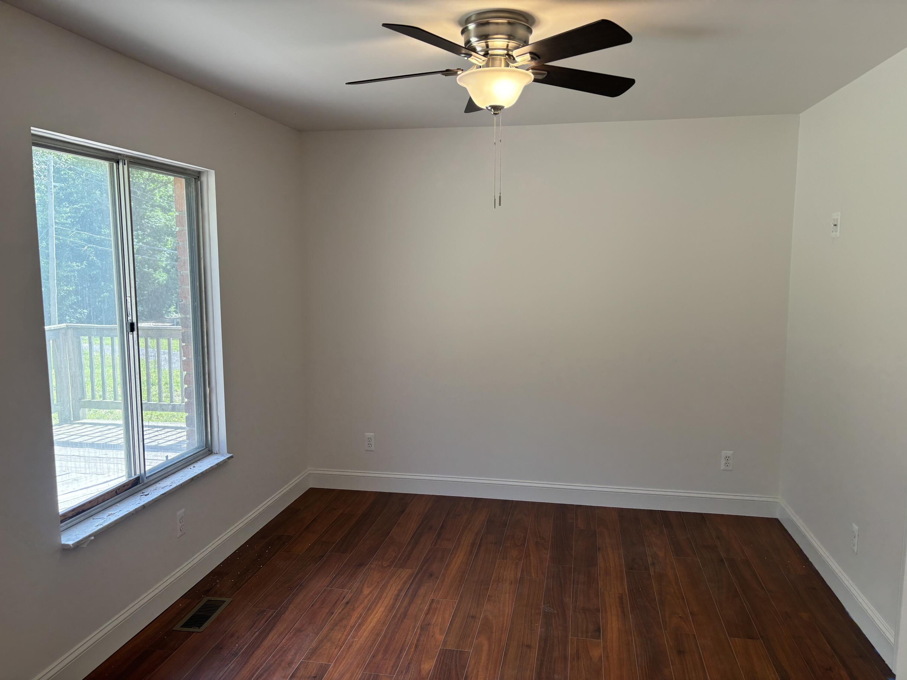 5245 Grass Lake Road White Lake, MI 48383 - Photo 12 of 17 Frontroom