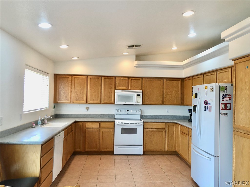 975 South La Palma Road Golden Valley, AZ 86413 - Photo 4 of 21 Gallery Image 4