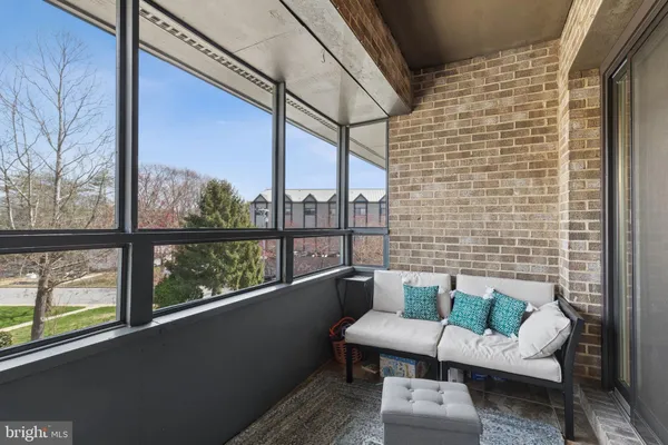 $399,000 | 300 Forbes Street, Unit J, Annapolis, MD 21401