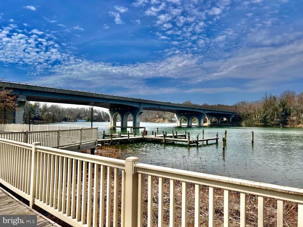 $399,000 | 300 Forbes Street, Unit J, Annapolis, MD 21401