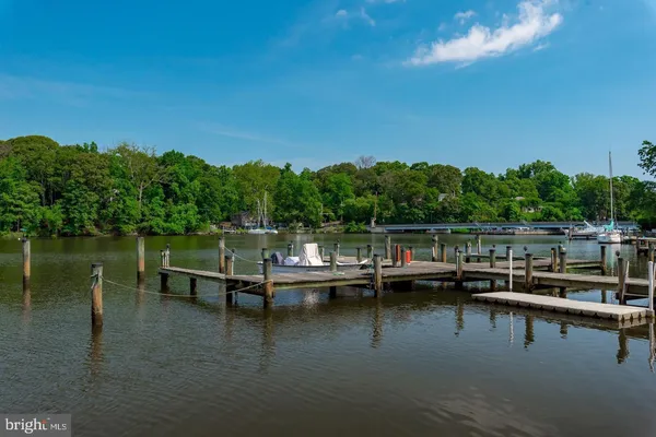 $399,000 | 300 Forbes Street, Unit J, Annapolis, MD 21401