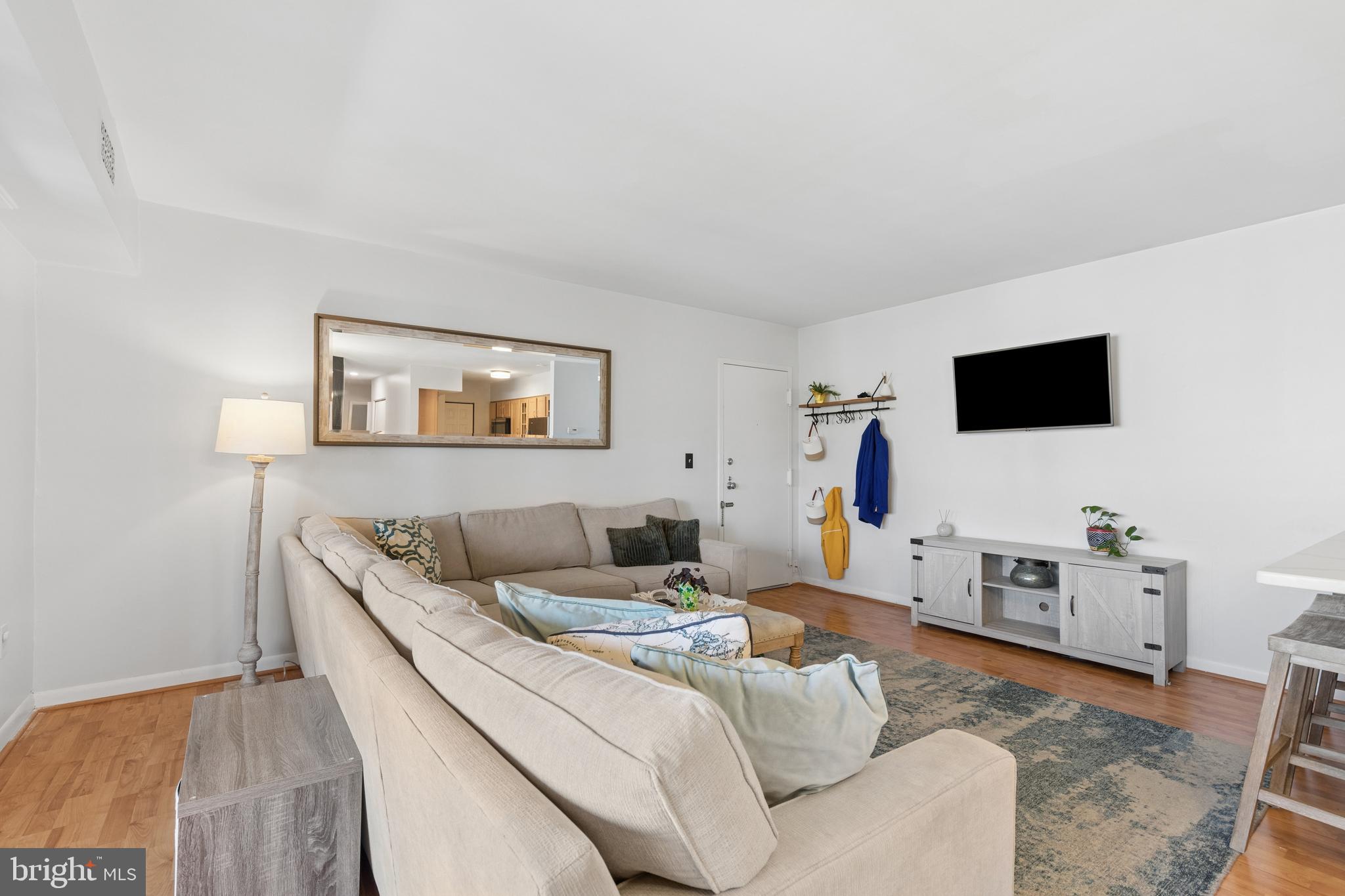 300 Forbes Street, Unit J Annapolis, MD 21401 - Photo 4 of 39