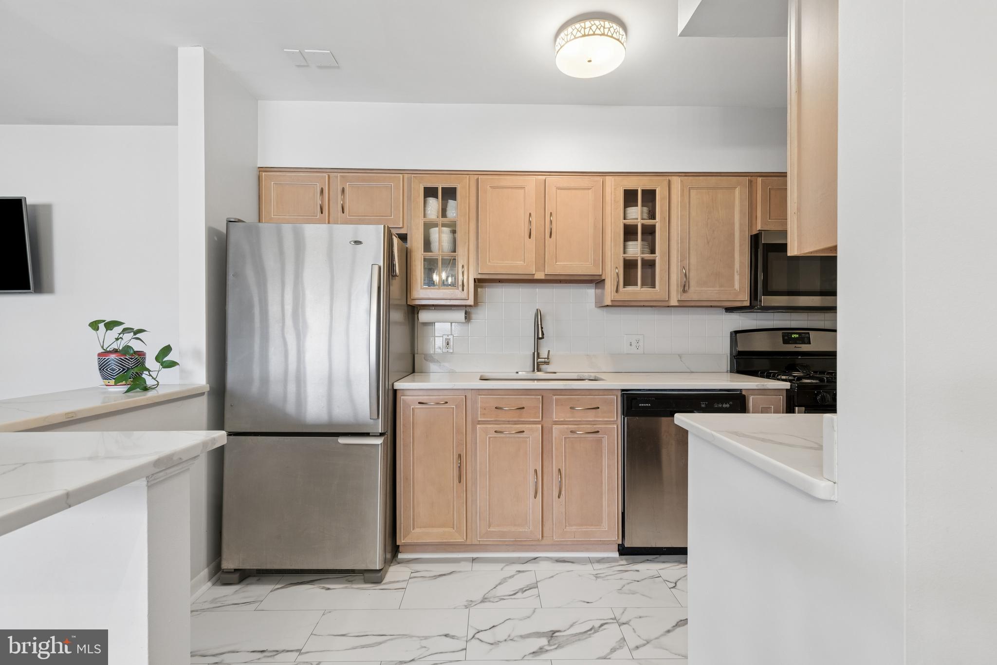 300 Forbes Street, Unit J Annapolis, MD 21401 - Photo 9 of 39