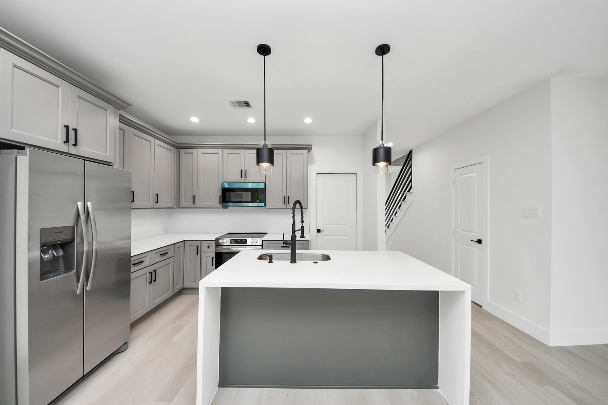 8218 Lawler Street Houston, TX 77051 - Photo 15 of 29