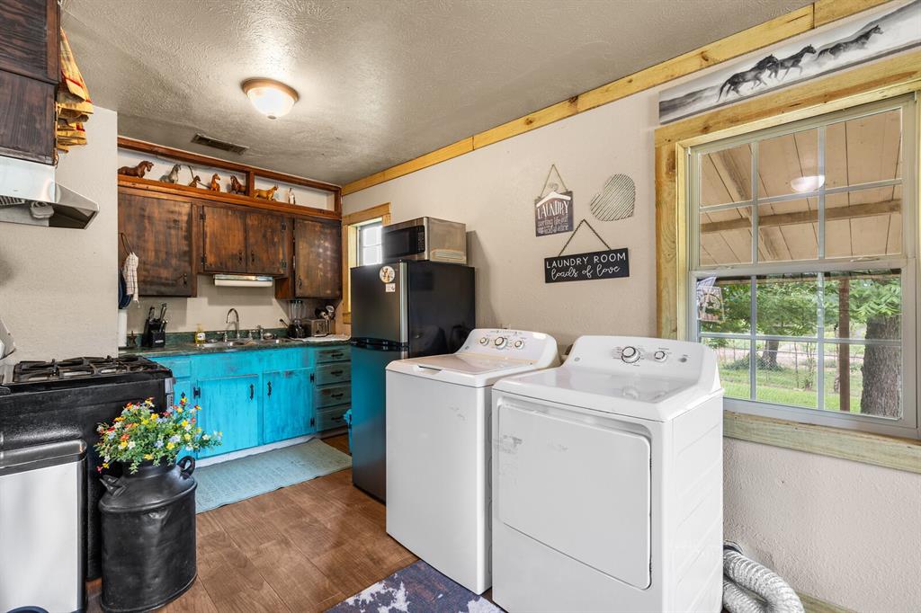 418 Broadway Street Meridian, TX 76665 - Photo 12 of 26