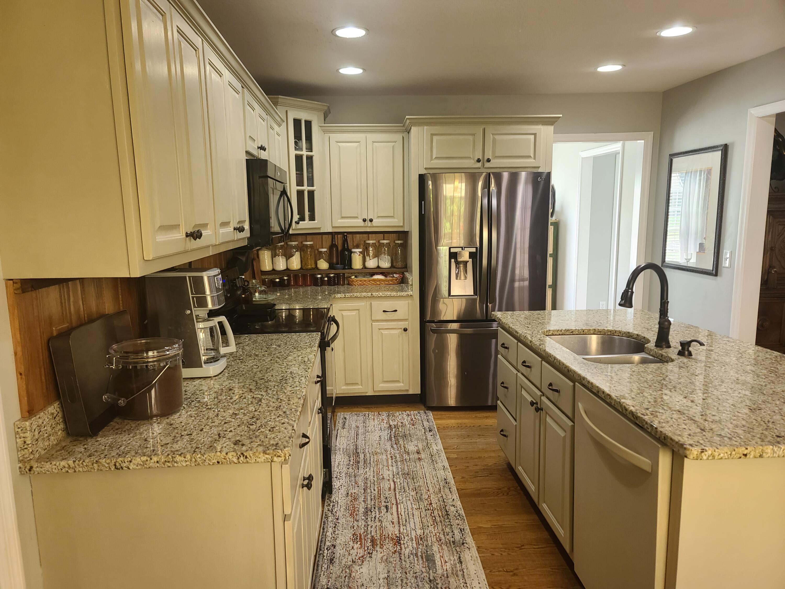 362 Winding Ridge Road Rock Spring, GA 30739 - Photo 10 of 32 20220518_110535