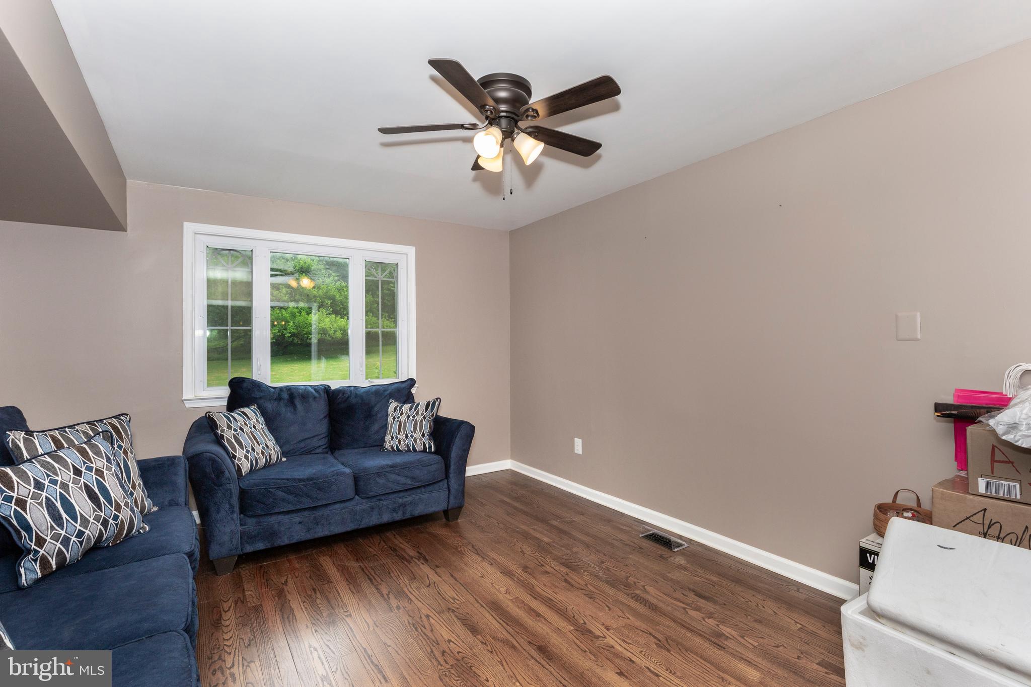 3243 Niner Road Finksburg, MD 21048 - Photo 26 of 83 living room