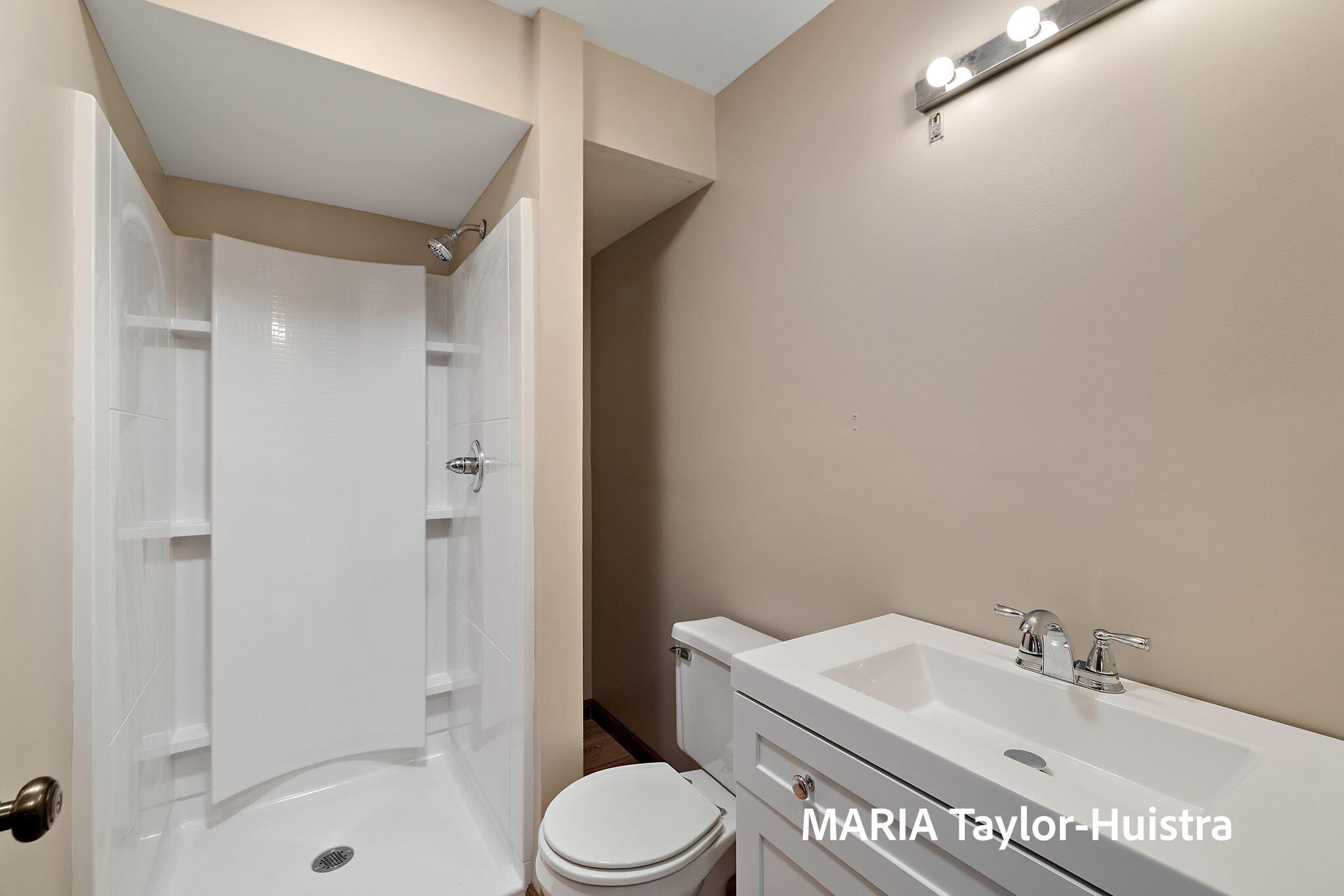 17515 Meadow Wood Road, Unit 30 Spring Lake, MI 49456 - Photo 42 of 47 40-web-or-mls-1G1A8019