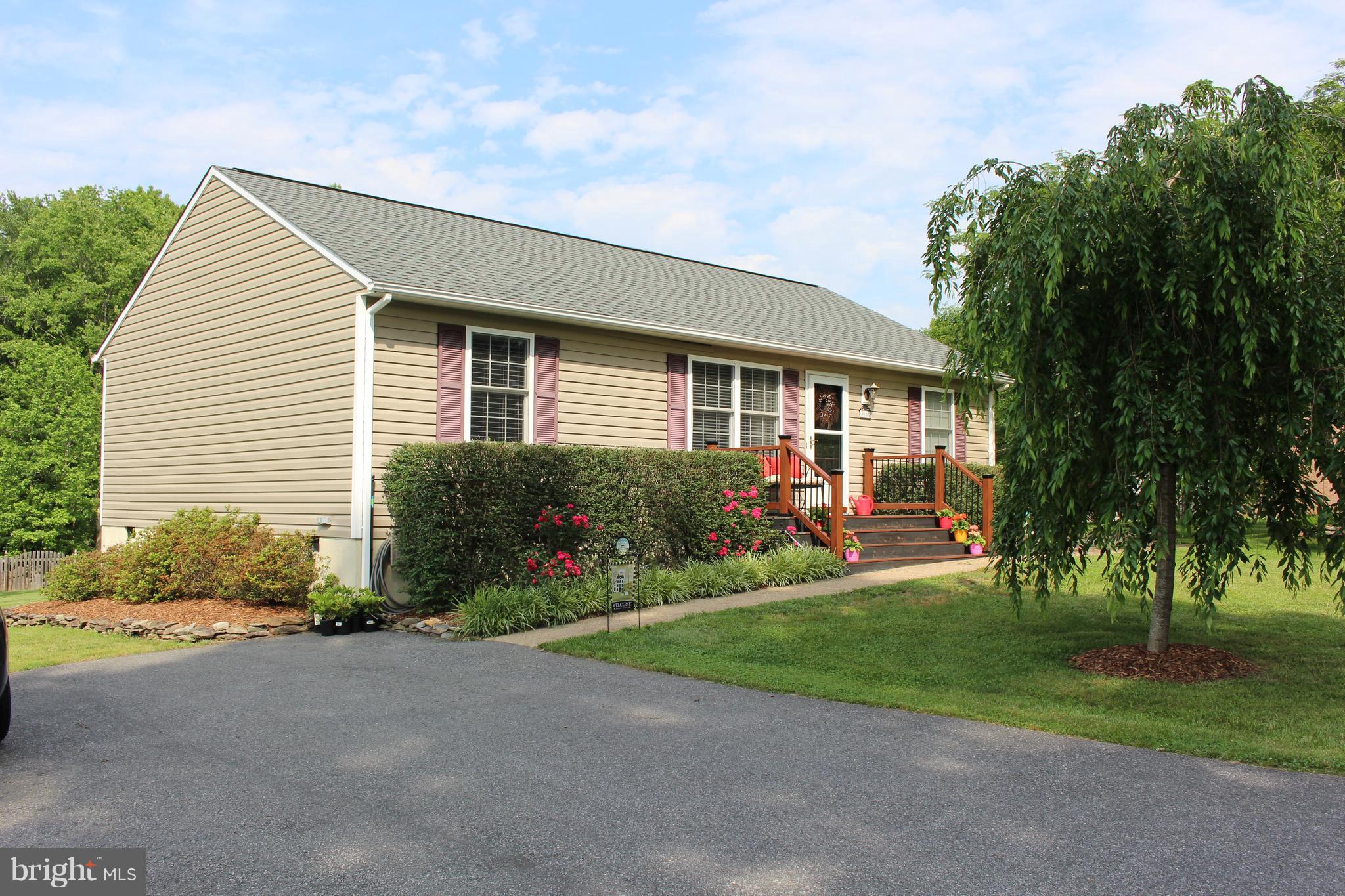 9101 Brock Road Spotsylvania, VA 22553 - Photo 2 of 18 beautiful landscape