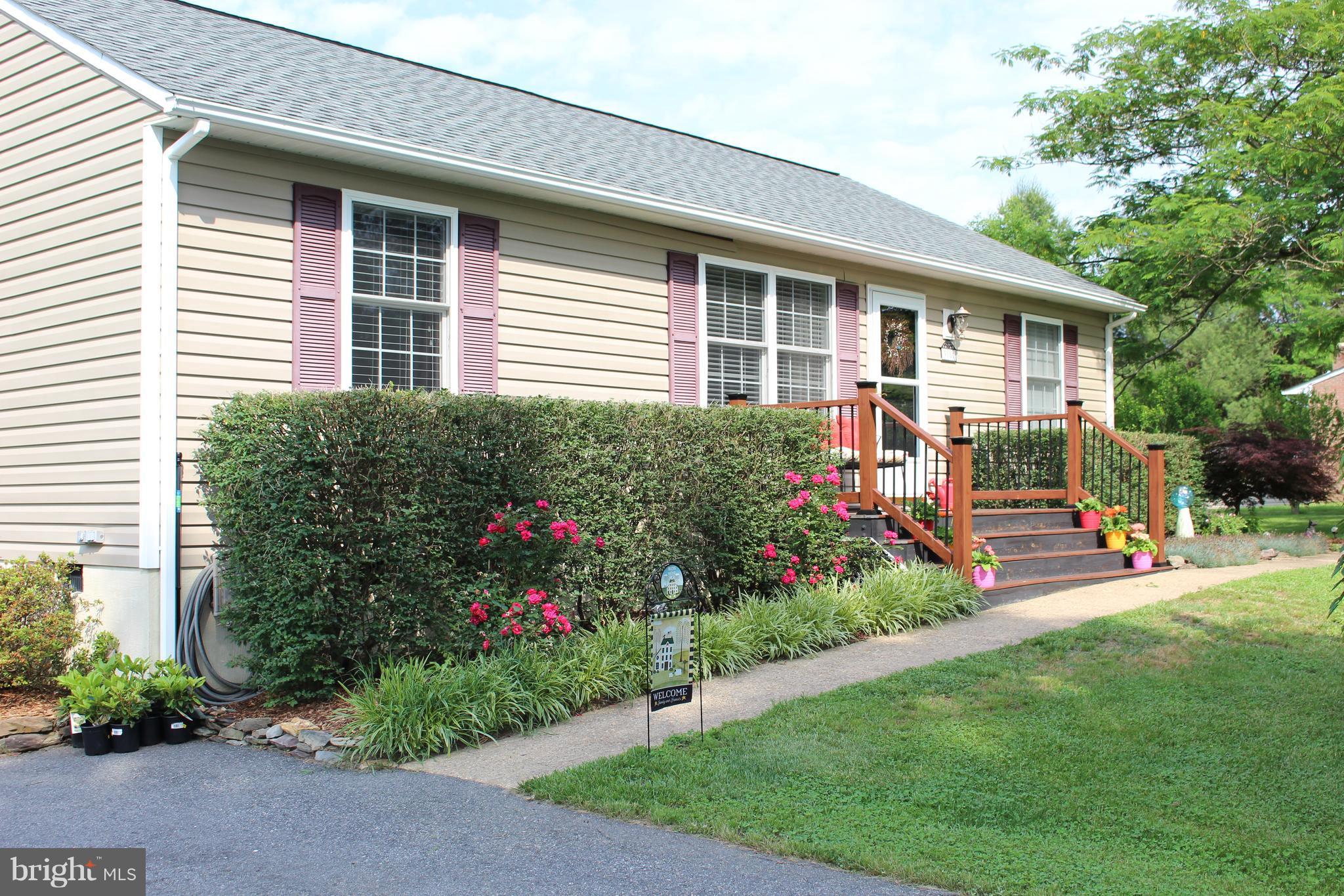 9101 Brock Road Spotsylvania, VA 22553 - Photo 3 of 18 inviting porch