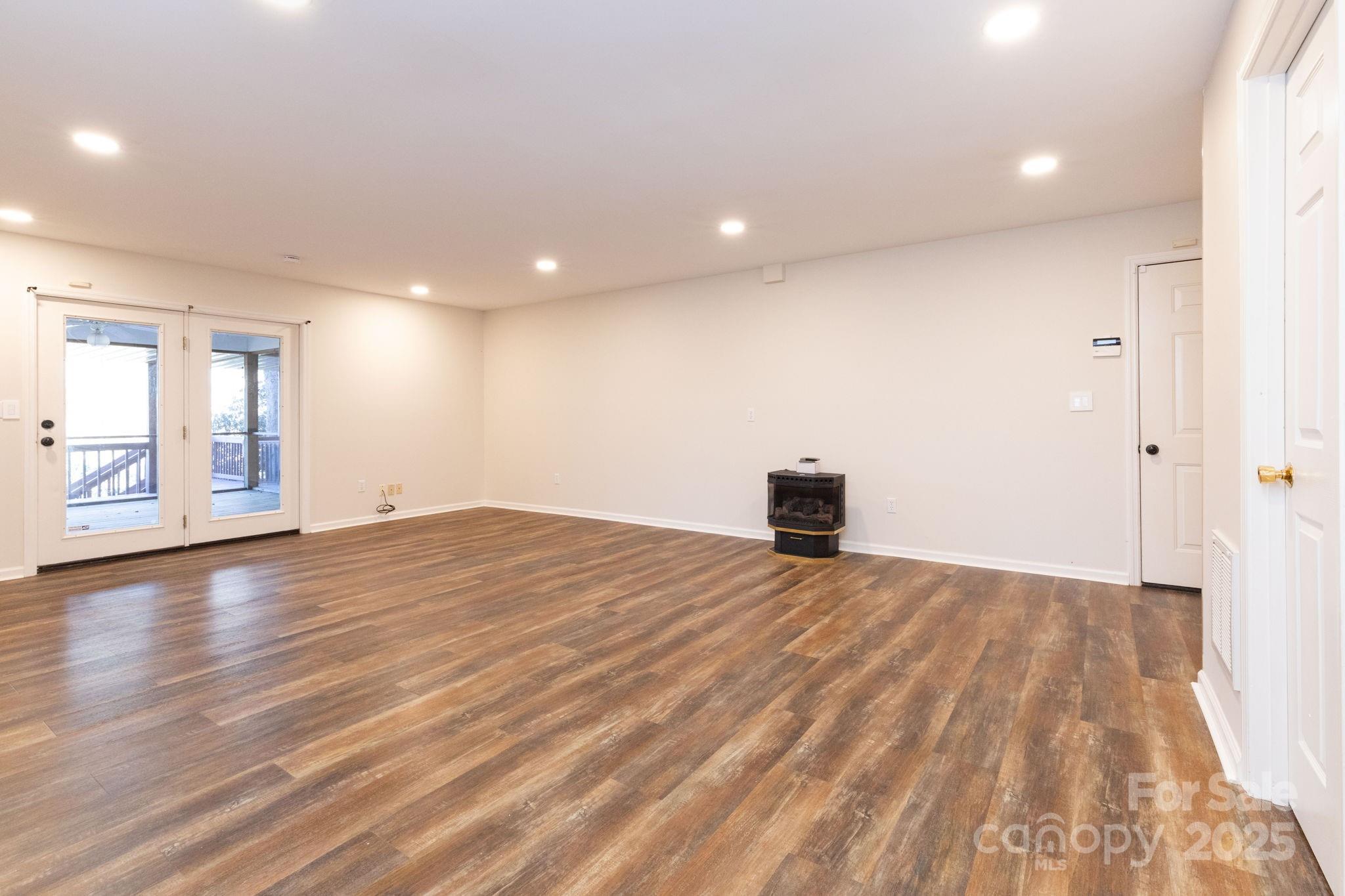 137 Warlick Road Mills River, NC 28759 - Photo 12 of 39