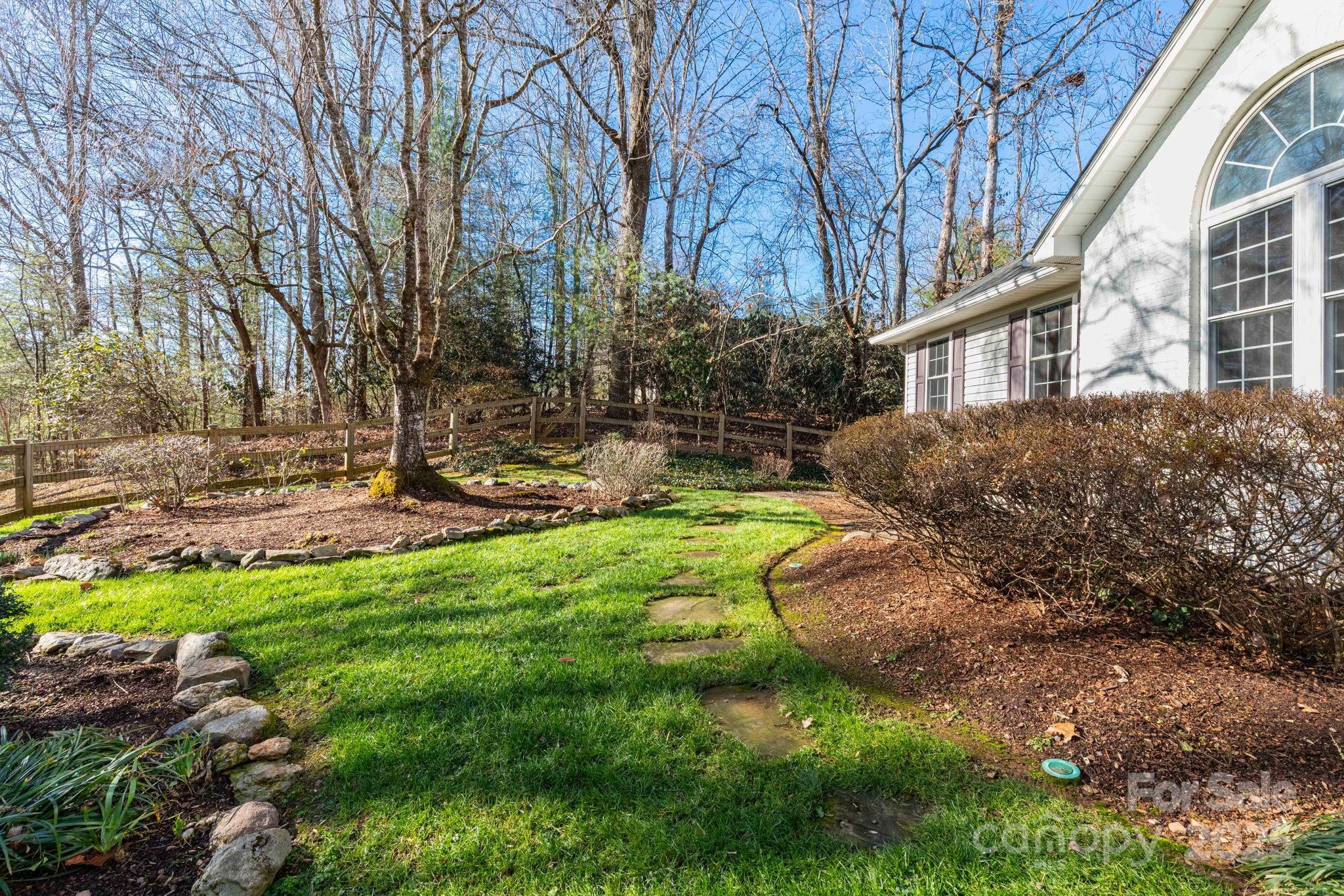 137 Warlick Road Mills River, NC 28759 - Photo 4 of 39