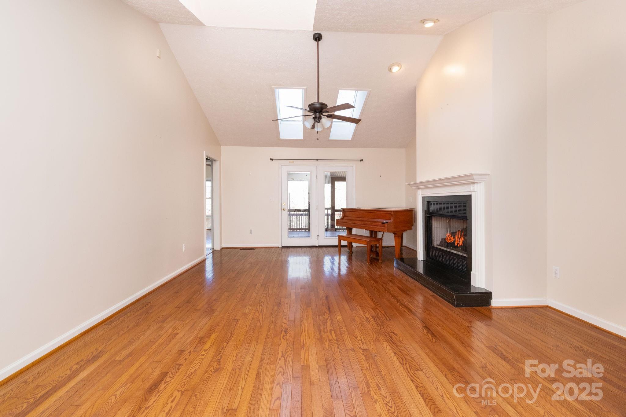 137 Warlick Road Mills River, NC 28759 - Photo 10 of 39