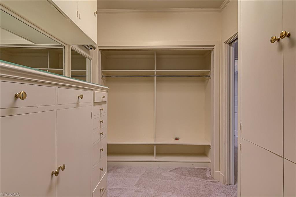 355 Stratford Road Northwest Winston-Salem, NC 27104 - Photo 20 of 43