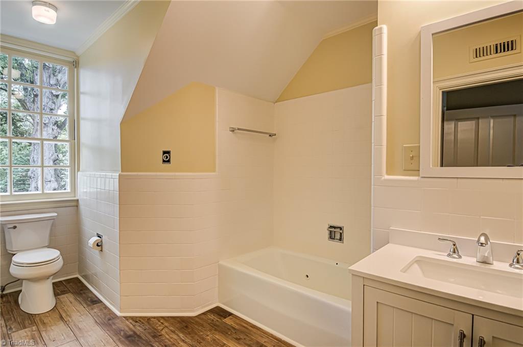 355 Stratford Road Northwest Winston-Salem, NC 27104 - Photo 25 of 43