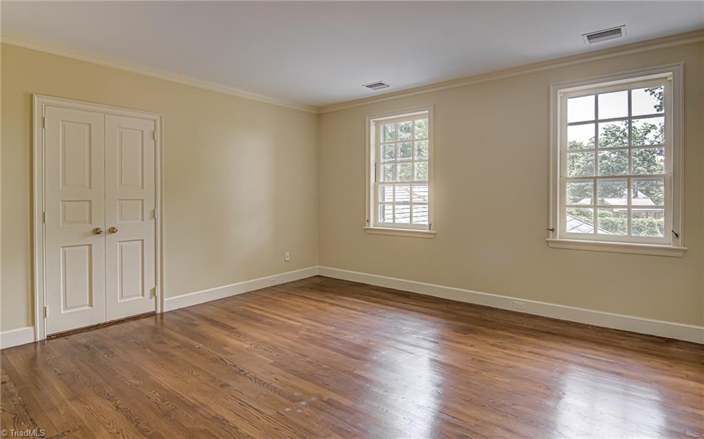 355 Stratford Road Northwest Winston-Salem, NC 27104 - Photo 26 of 43