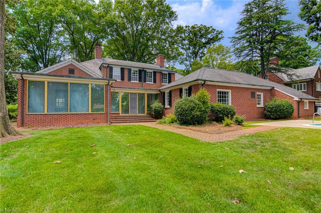 355 Stratford Road Northwest Winston-Salem, NC 27104 - Photo 27 of 43