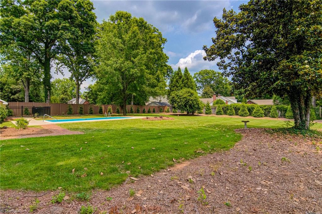 355 Stratford Road Northwest Winston-Salem, NC 27104 - Photo 30 of 43