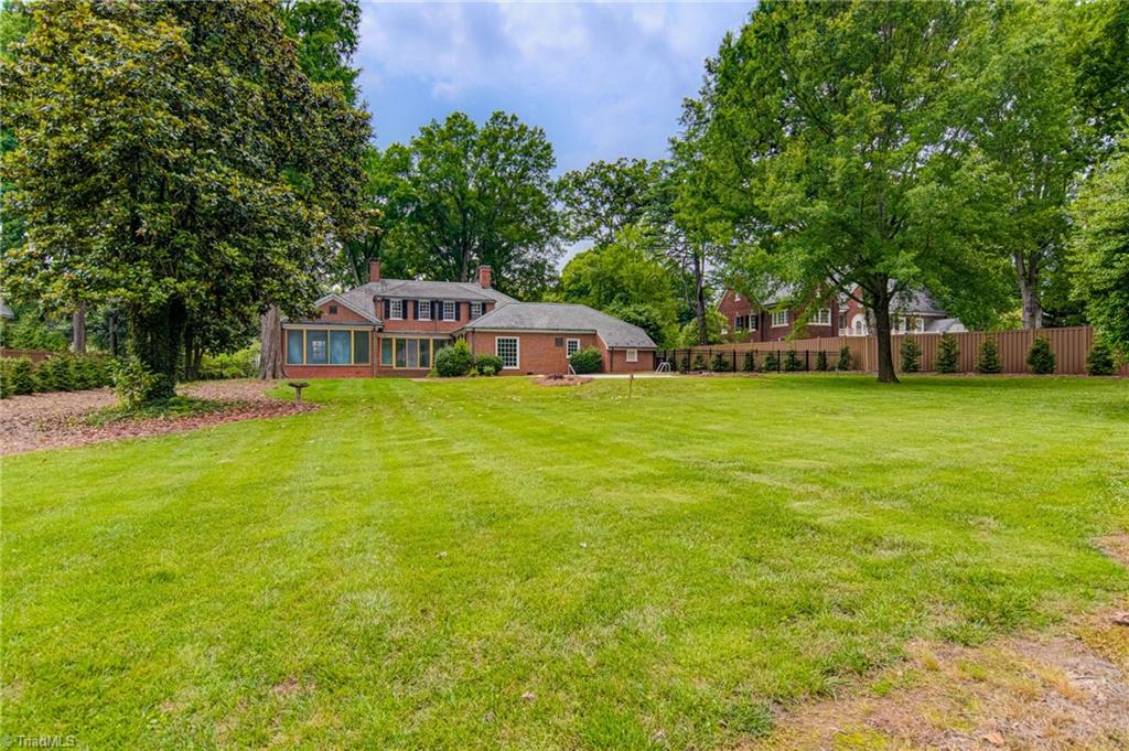 355 Stratford Road Northwest Winston-Salem, NC 27104 - Photo 31 of 43