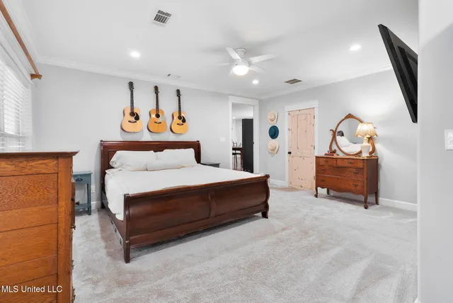 $385,000 | 25 Robertson Road South, Hernando, MS 38632