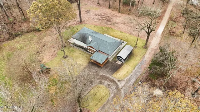 $385,000 | 25 Robertson Road South, Hernando, MS 38632