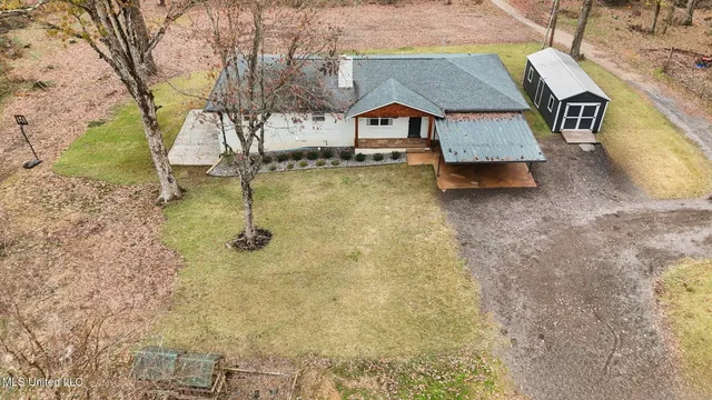 $385,000 | 25 Robertson Road South, Hernando, MS 38632