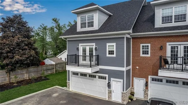 $679,900 | 101 California Drive, Unit A, Amherst, NY 14221