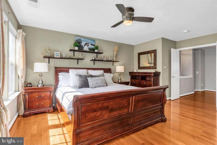 43173 Riders Square Ashburn, VA 20148 - Photo 15 of 35 Gorgeous hardwoods on upper level