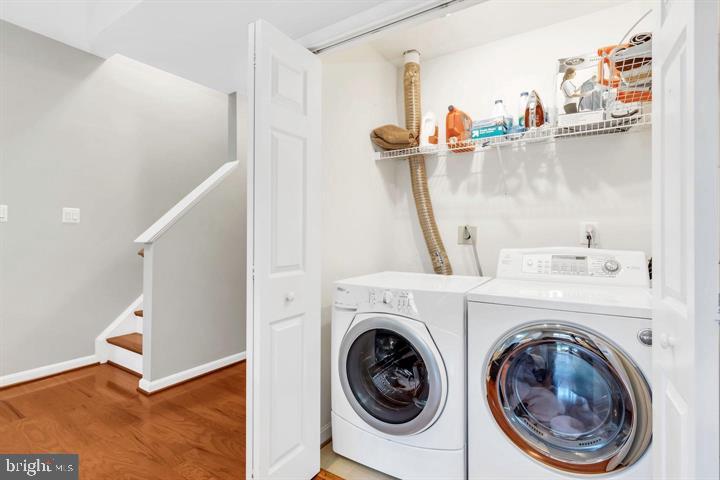 43173 Riders Square Ashburn, VA 20148 - Photo 27 of 35 Laundry