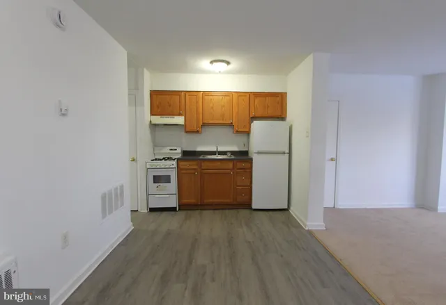 $975 | 6628 North 8th Street, Unit F3, Philadelphia, PA 19126