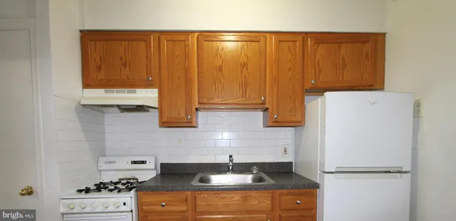 $975 | 6628 North 8th Street, Unit F3, Philadelphia, PA 19126