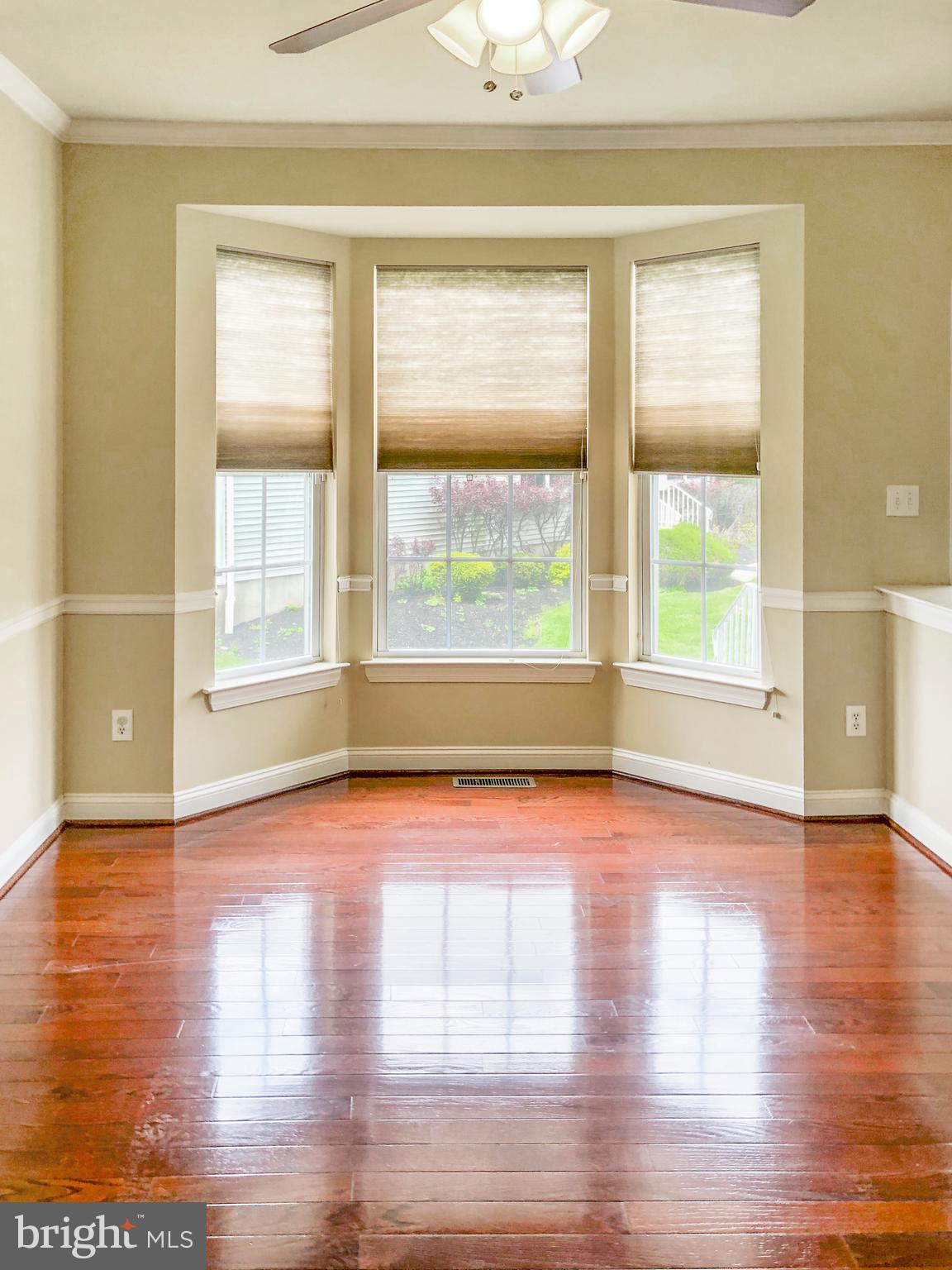 31 Chapel Hill Road Mount Laurel, NJ 08054 - Photo 4 of 33 Dining Room